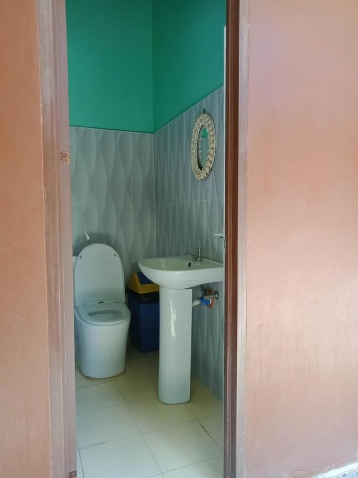 Single Room with Shared Shower and Toilet